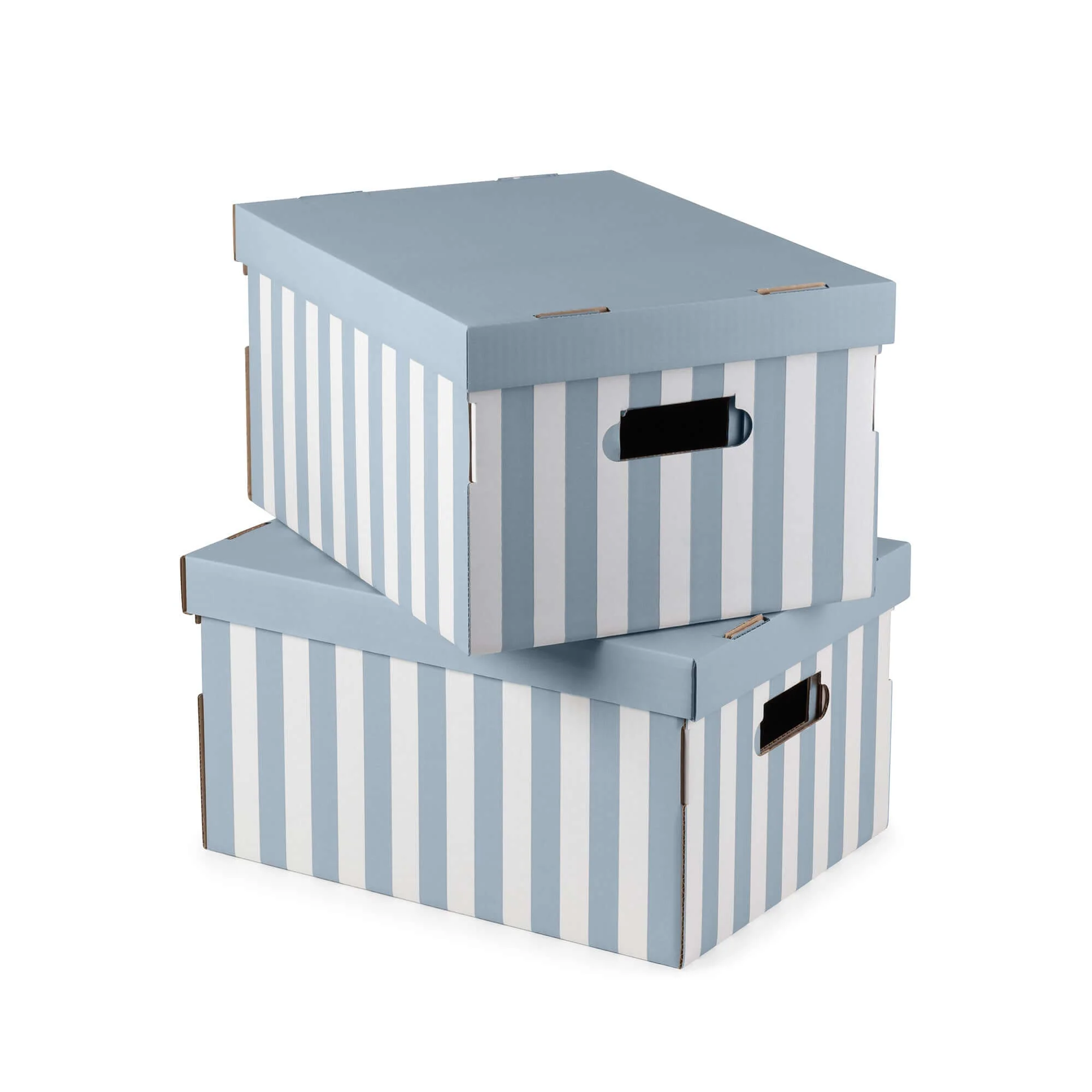Paniers et boîtes de rangement pour un espace bien organisé